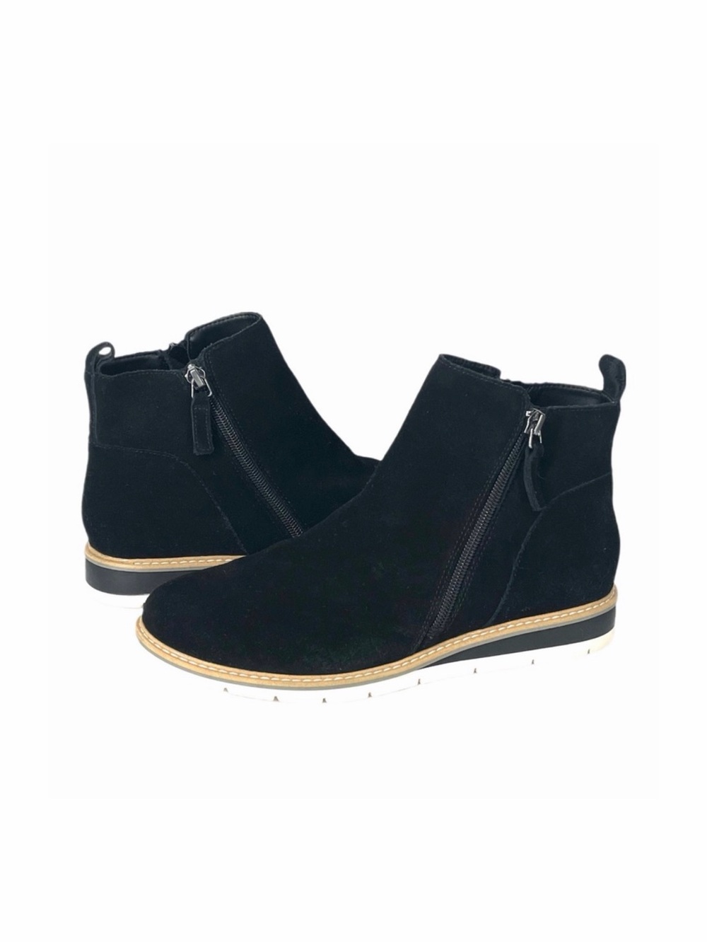 Adam Tucker Black Suede Leather 
Apollo Ankle Boots Zipper Accents Size 7.5
